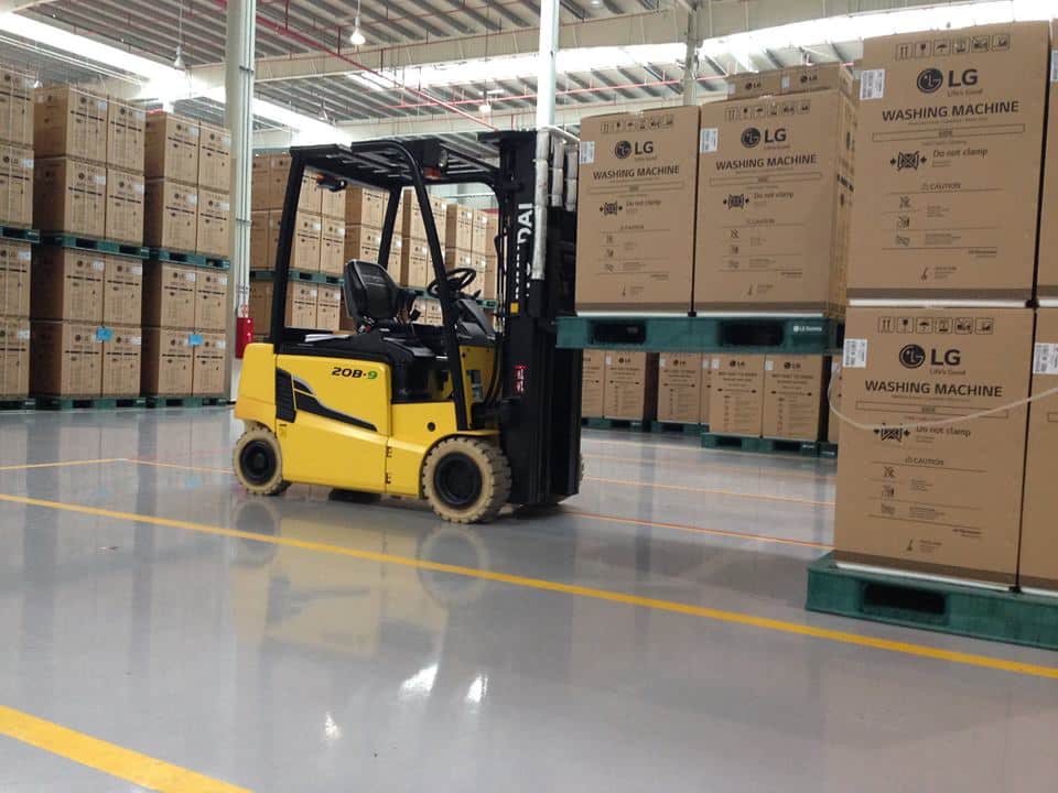 DỊCH VỤ CHO THUÊ XE NÂNG HÀNG GIÁ RẺ CỦA DỊCH VỤ DỌN NHÀ